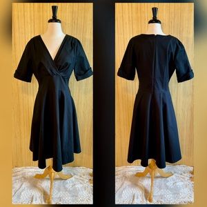 J. Peterman Black Short Sleeve Midi Dress